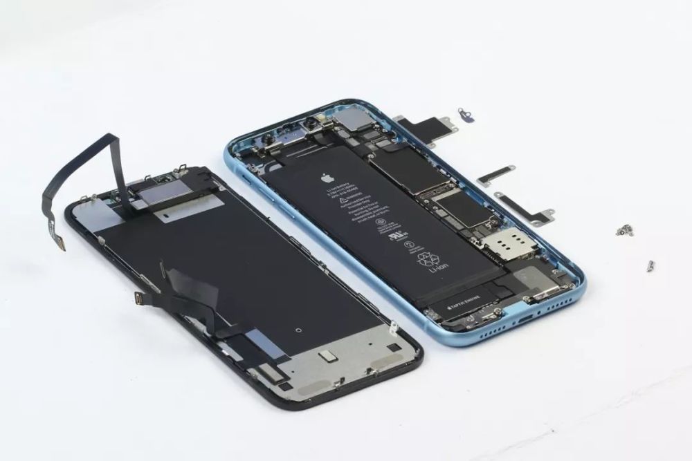 元器件与iphone Xs 近乎一致 Iphone Xr 拆解 看点快报