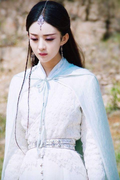 赵丽颖古代妆容美照合集,图3重现罕见的反派妆容,让人