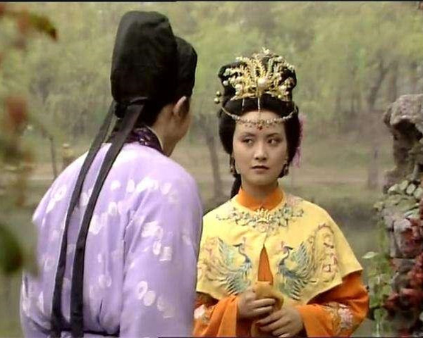 秦钟做的几件事,不但羞辱了秦可卿,也让贾宝玉的虚伪暴露殆尽