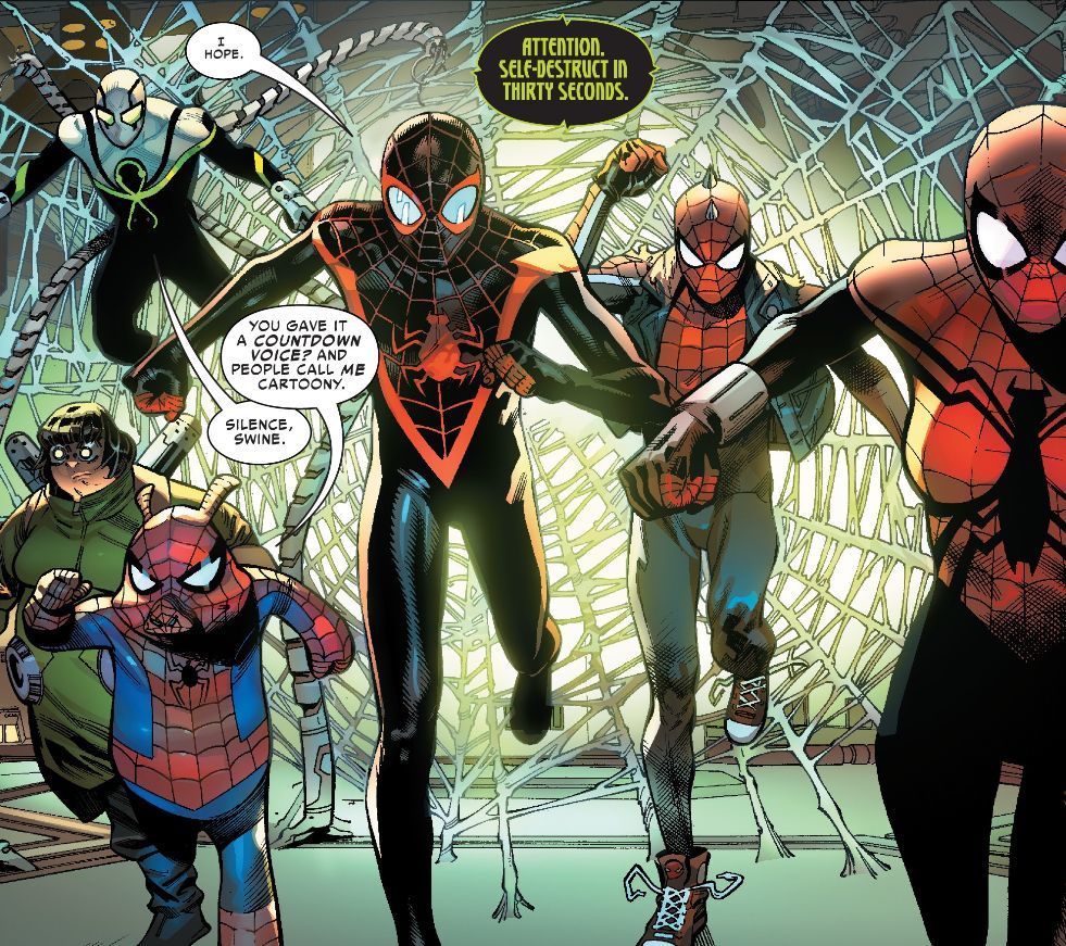 这里章鱼博士的新战甲坏掉了,所以他只能穿上究极蜘蛛侠战衣了!