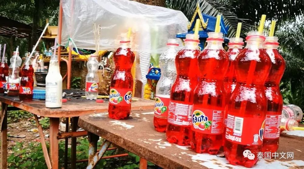 泰国人为什么喜欢摆放红色饮料,真相有点吓人