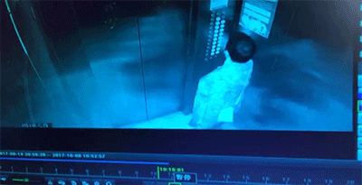 搞笑gif图:耽误我玩游戏这女友我不要了,免费包邮有要