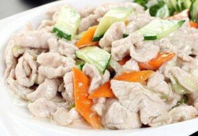 滑溜里脊,口味清香,肉片滑嫩,清爽适口,荤素搭配,非常