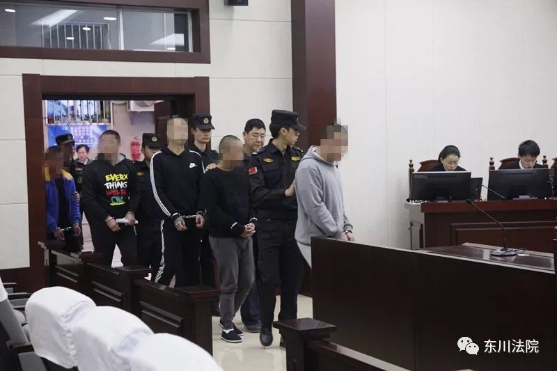 "罩场子,混社会"的下场——东川区"扫黑除恶"第一案今日开审并当庭