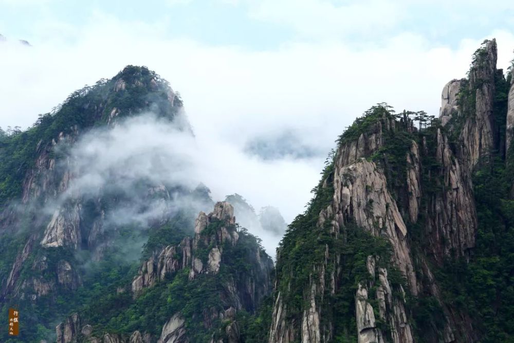黄山是世界文化遗产与世界自然遗产,双遗产景区.