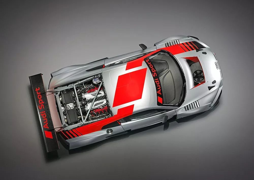 2019款奥迪r8 lms gt3赛车依旧搭载5.