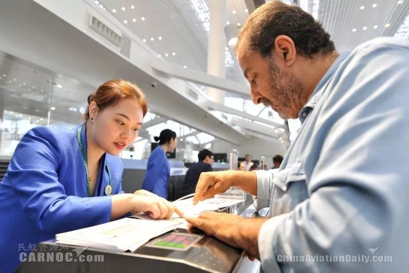 白云机场:40年飞跃 在新中国民航史写下光辉篇