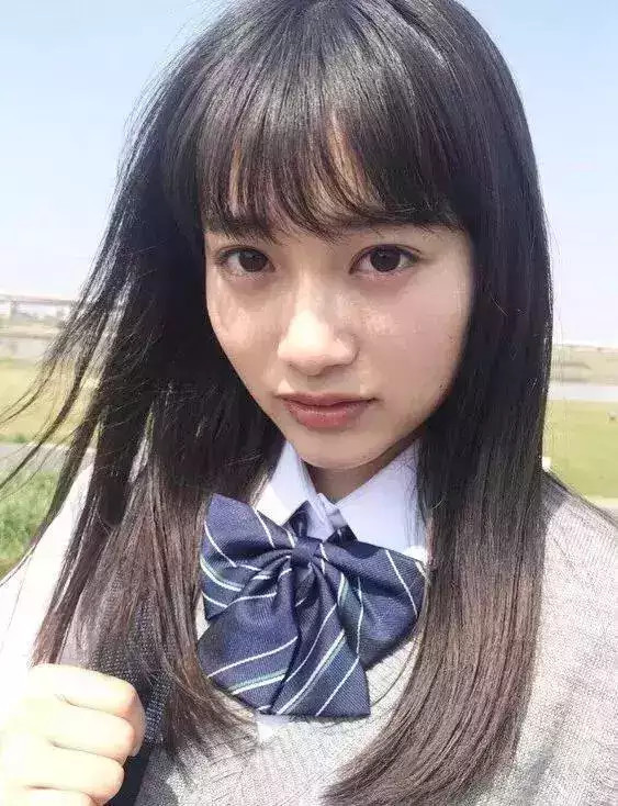 日本最可爱女初中生出炉,冠军是位网红,这颜值你给几分?