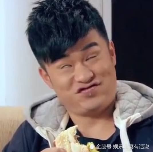 爱情公寓:曾小贤吃汉堡成表情包,有谁注意张伟的动作?