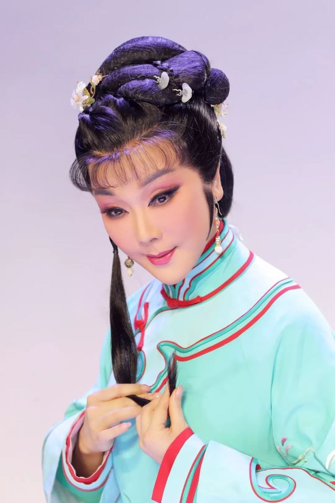 杨晓彦 副导演:谷奎林 音乐:李娟文,元以羊,曹金声,陈钧 天津评剧院