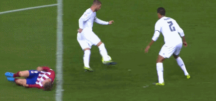 gif看拉莫斯送点 纳瓦斯神扑