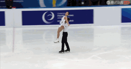 隋文静/韩聪的短节目只排练了6遍,二人对这套动作的表现都有些不满意