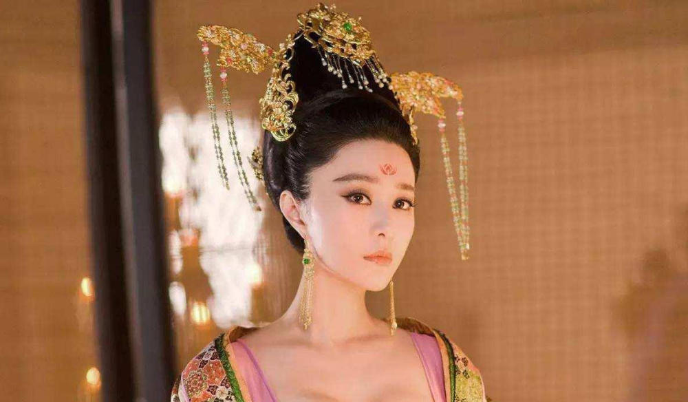 中国历史上第一位女皇帝 率农民起义 战败被俘 受裸刑而死 看点快报