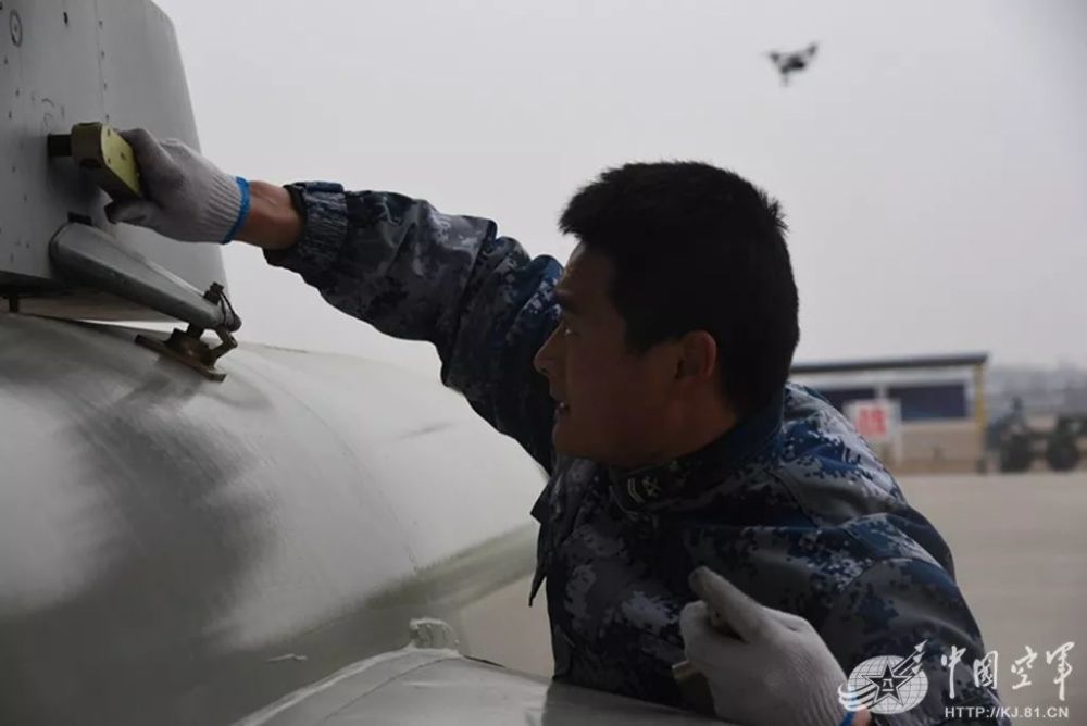 中部战区,空军,机务,官兵,炸弹