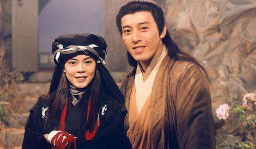 《笑傲江湖》演员现状,任盈盈残疾,林平之输光家产,还有已去世