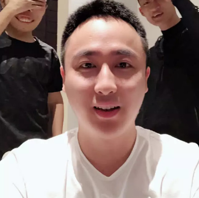 快手一哥散打哥,目前已经超越李天佑,网友:恭喜恭喜!