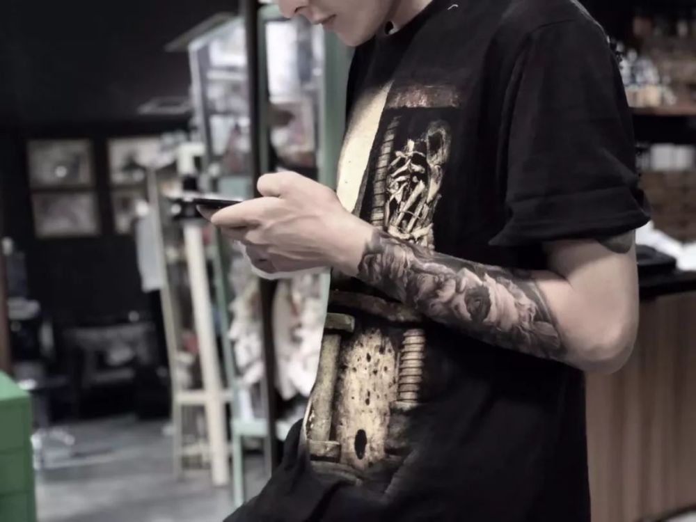 我是一名95后纹身师,每天只为做好这一