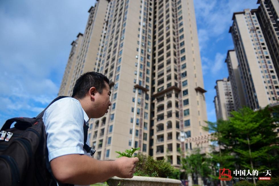 房产策划师起早摸黑 5年内自己买房