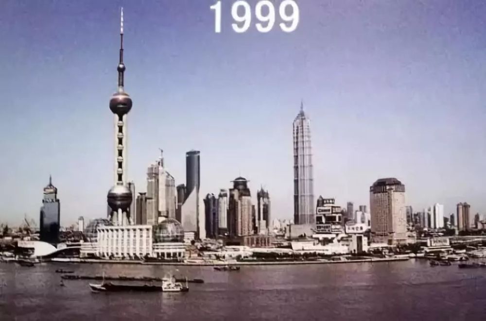 不论是上海,还是生活在上海的我们 站在时间流上,细数属于上海的1999