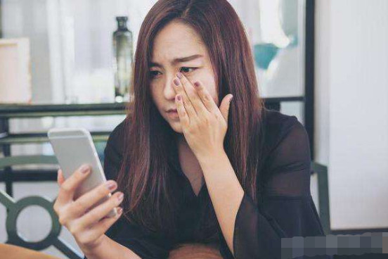吵架后,女人爱做的这4件事,会让两个人关系越来越差