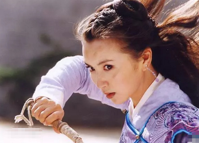 新版《天龙八部》开机,"尔晴"演阿朱,网友却说她颜值不及阿紫