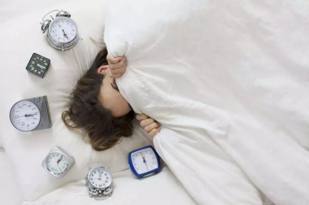 为什么每天都疲惫不堪?六个习惯让你睡不好