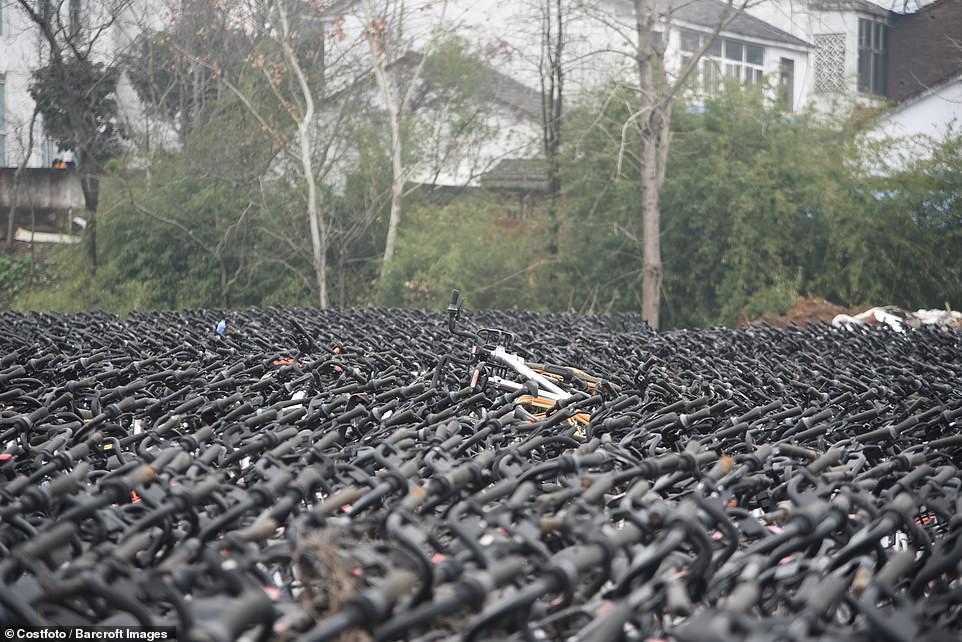 老外航拍又发现中国鬼城 网友:密集恐惧症了