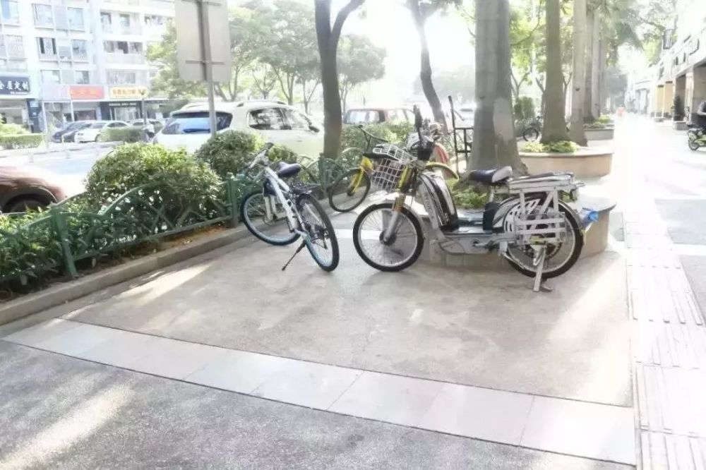 泰州人!4月15日起,骑电动车必须要驾照,考试费用335元