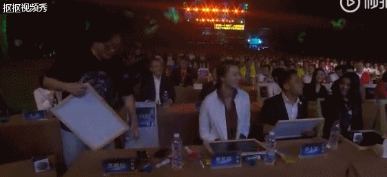 惠若琪遇上1米62宋小宝全场爆笑汪涵:胆真肥,敢坐惠若琪旁边