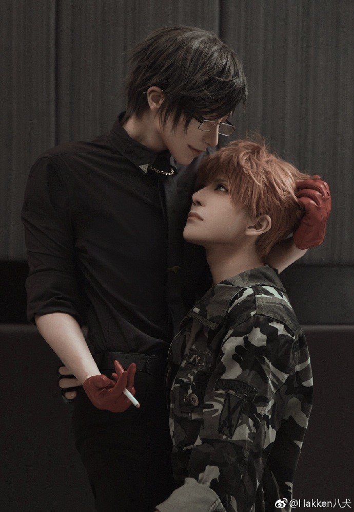 八犬最新cos催眠麦克风,这一对病娇,怎么那么像鬼畜眼镜?