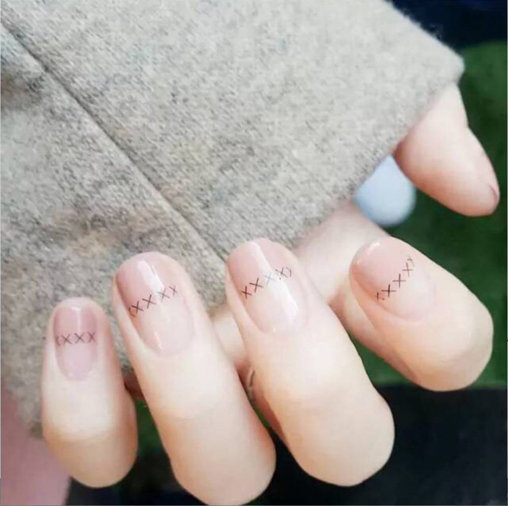 浅色系·指甲小可爱,"乖乖女风格的美甲,也太可爱的吧