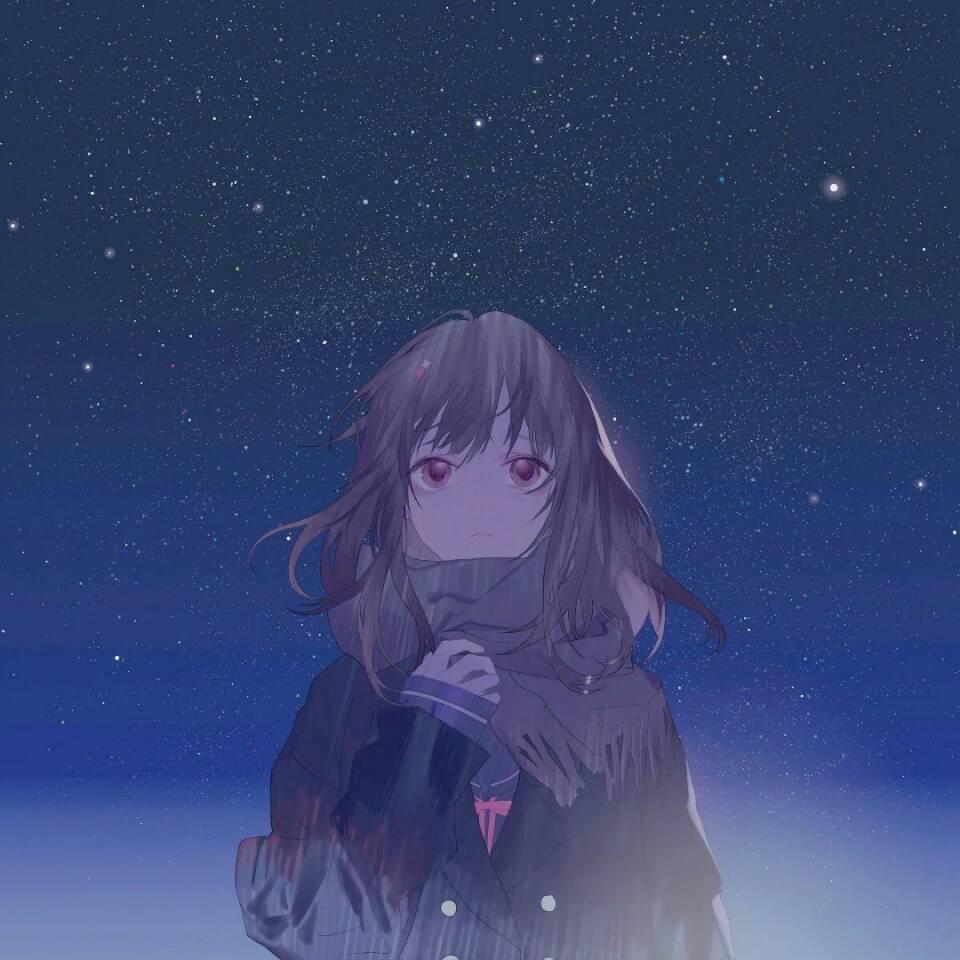 女生在夜幕中许愿