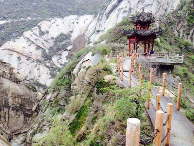 除了南京遇难同胞纪念馆,渭南车箱谷,值得一去的知名旅游景点