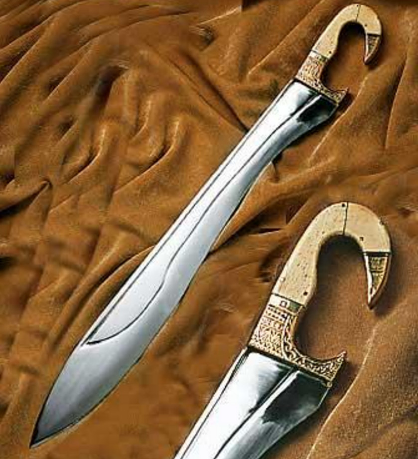 神秘古希腊的反曲刀,因为设计形状的特殊,削砍才是主要