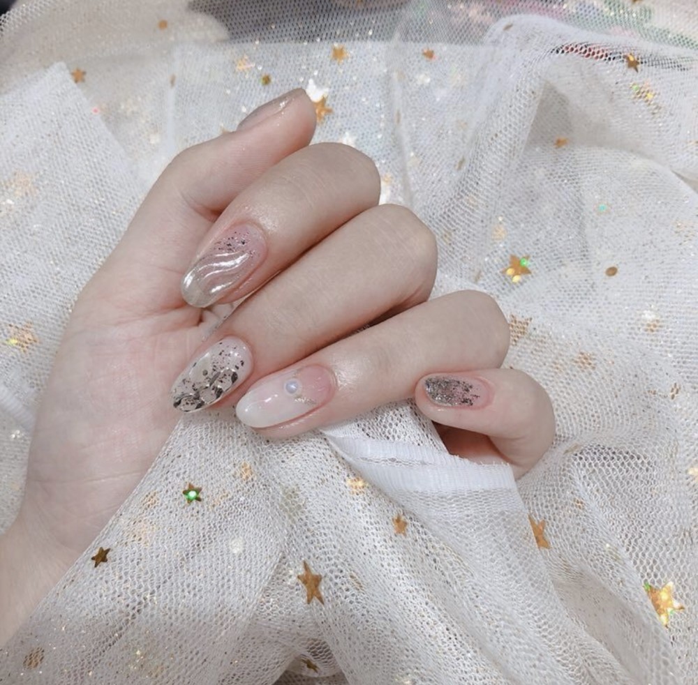满满都是高级感的春夏日常美甲,精致美少女必备哦!