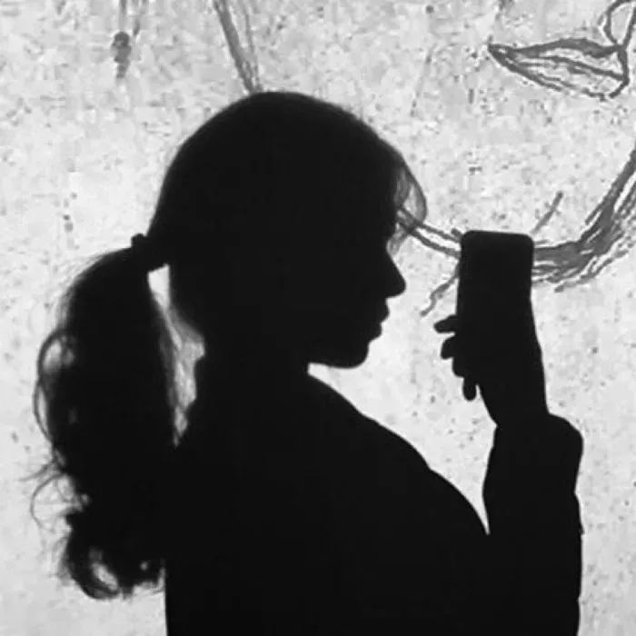 今日份丧到极致男女头像:你的酒窝没有酒,我却醉的像条狗!