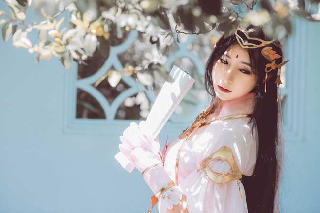 剑侠情缘网络版叁 七秀 雪河 御姐cosplay