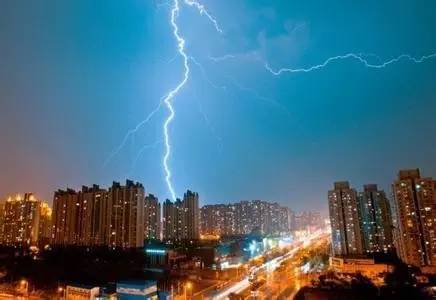 房价会不会暴跌？这篇深度报告给出了明确答案