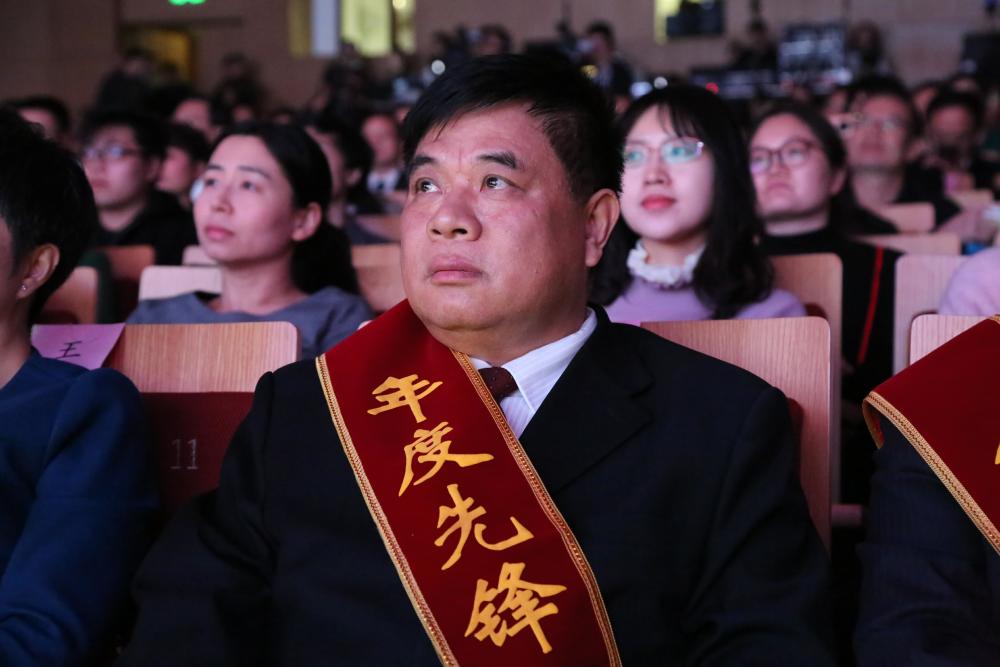 环江骄傲!曾馥平获2018中国科学院年度先锋人物殊荣