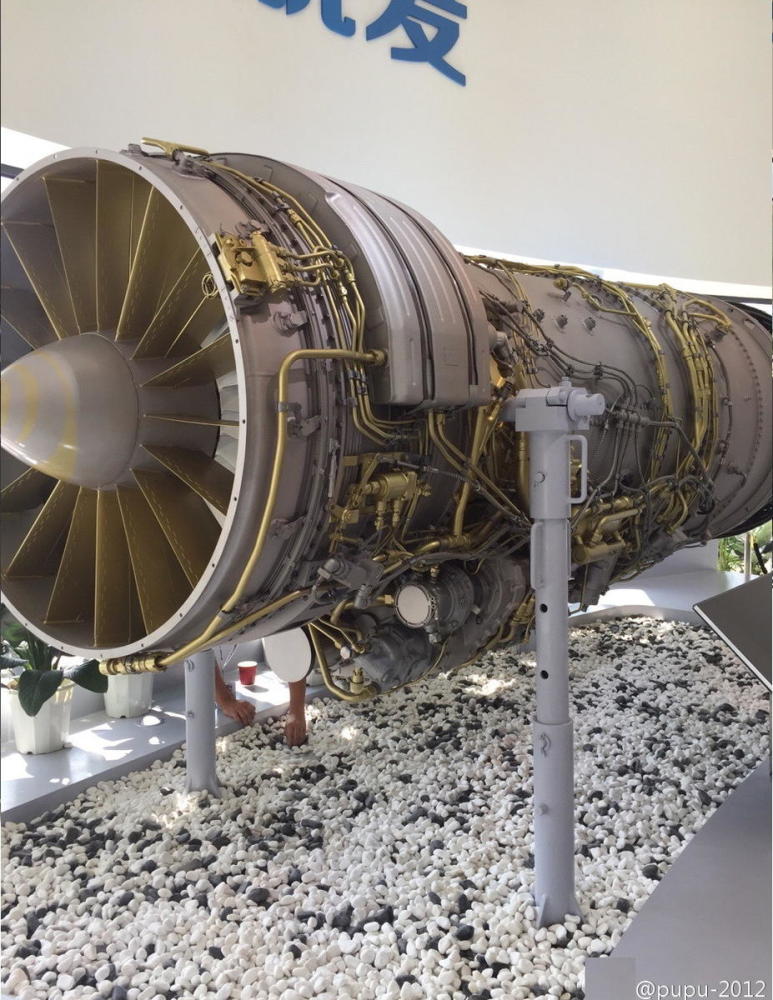土豪金版新一代太行军用发动机曝光