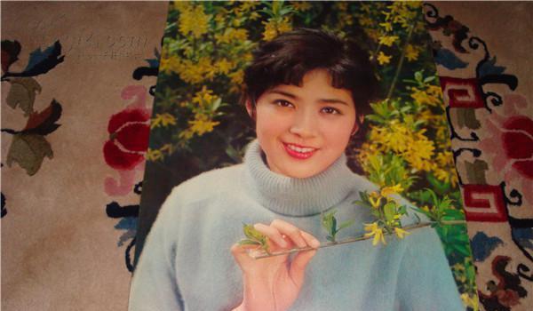 她是上影一枝花 错失 庐山恋 成就张瑜 今与丈夫相恋四十年 看点快报