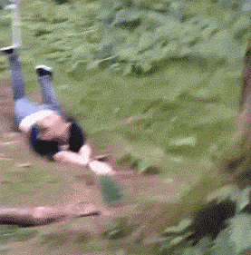 搞笑gif:红牛雪碧牛栏山,黄泉路上不孤单!