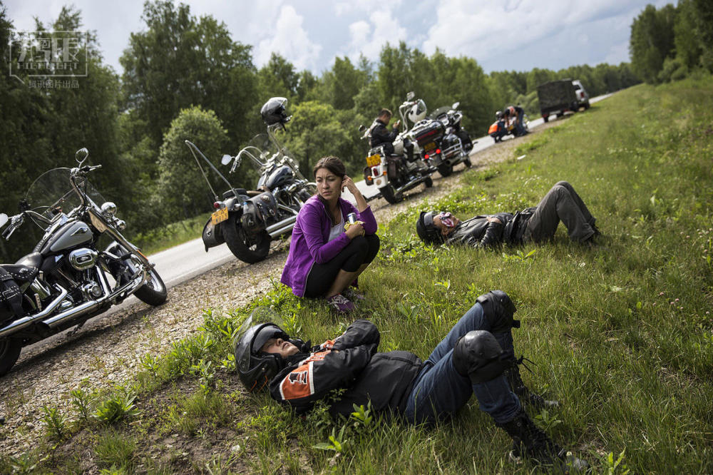 16名中国人骑摩托穿越西伯利亚