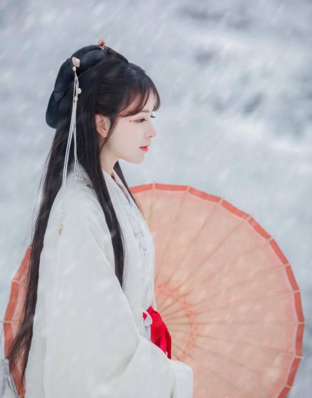 心理测试:4个古装少女,哪个最美?测你哪点最让异性着迷?