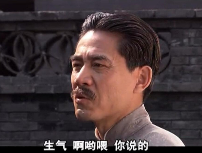 《大宅门》何赛飞陈宝国实力飙戏,这一幕直戳人心,于和伟亮了!