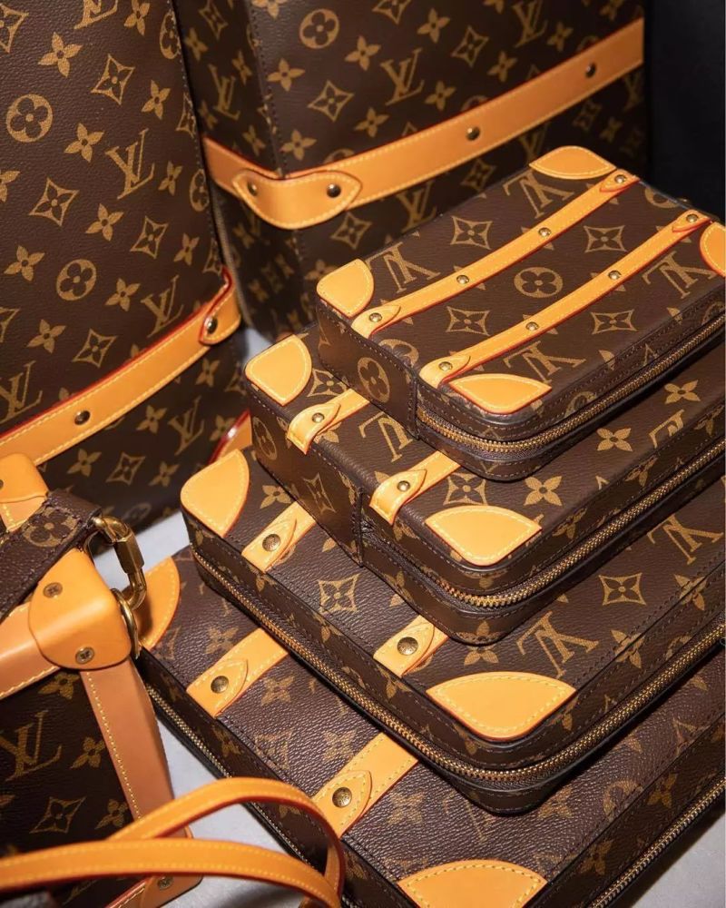 lv新品美出天际,网友爆抢售罄,设计师:我只是换个色,没想到这么火