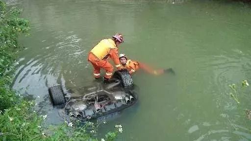 民间故事:洗冤录,淹死三天的人被救活!铁牛法,雷击偷尸怪人!