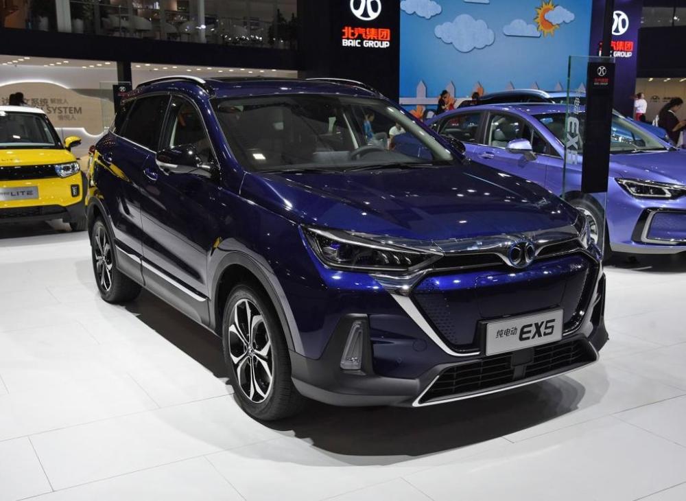 北汽首款纯电紧凑型suv,尺寸突出续航415km,请忽略车标