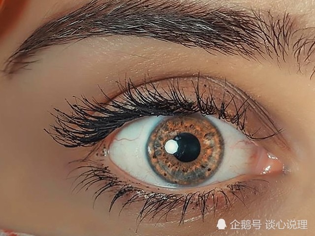心理测试:哪一只眼睛最迷人,测试你身边有多少人在偷偷爱你?