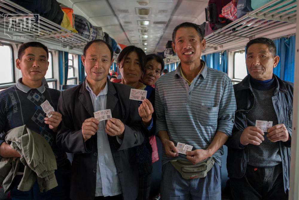 鹅眼:高铁时代春运 他们仍然选择绿皮车